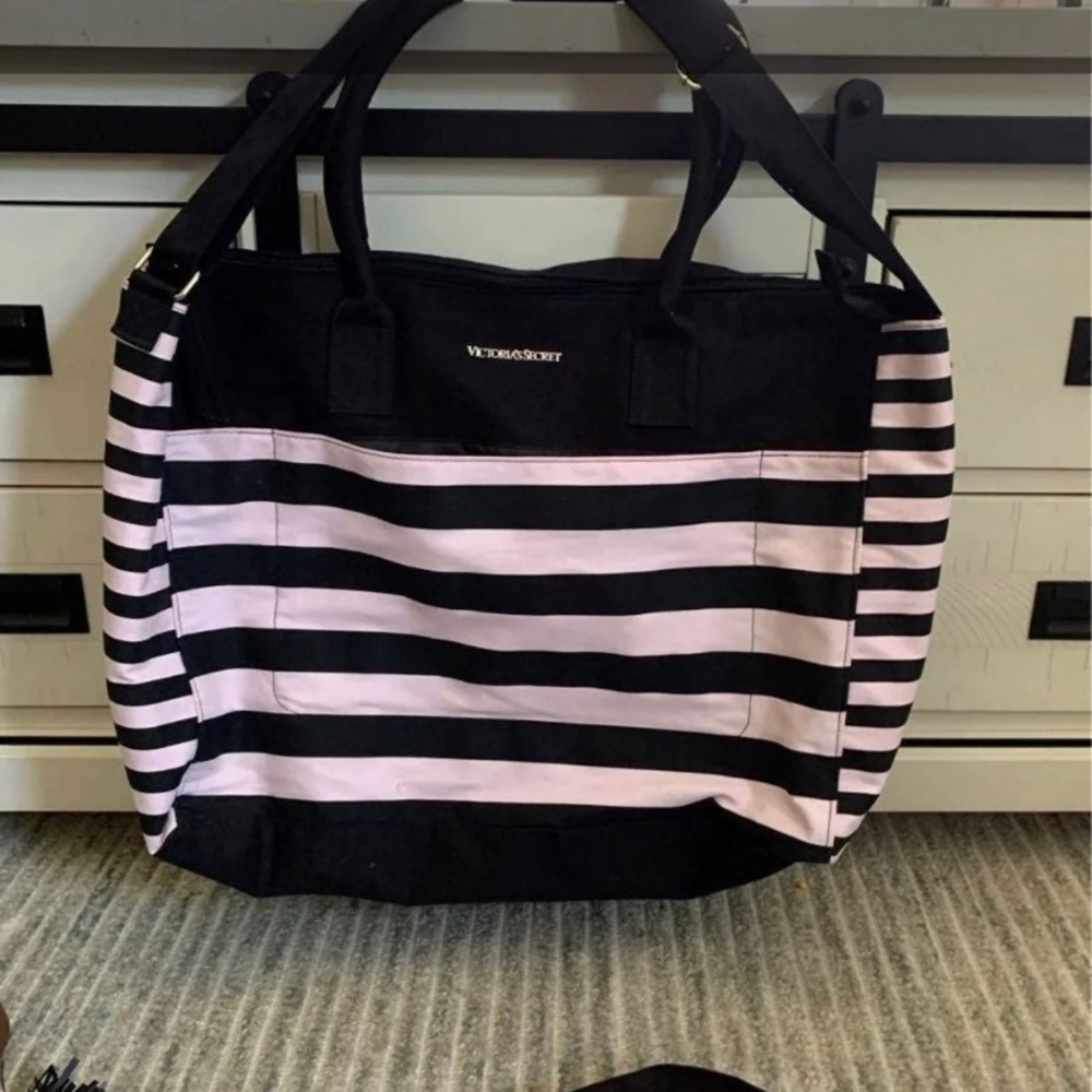 🏝Victoria secrets tote bag🏖